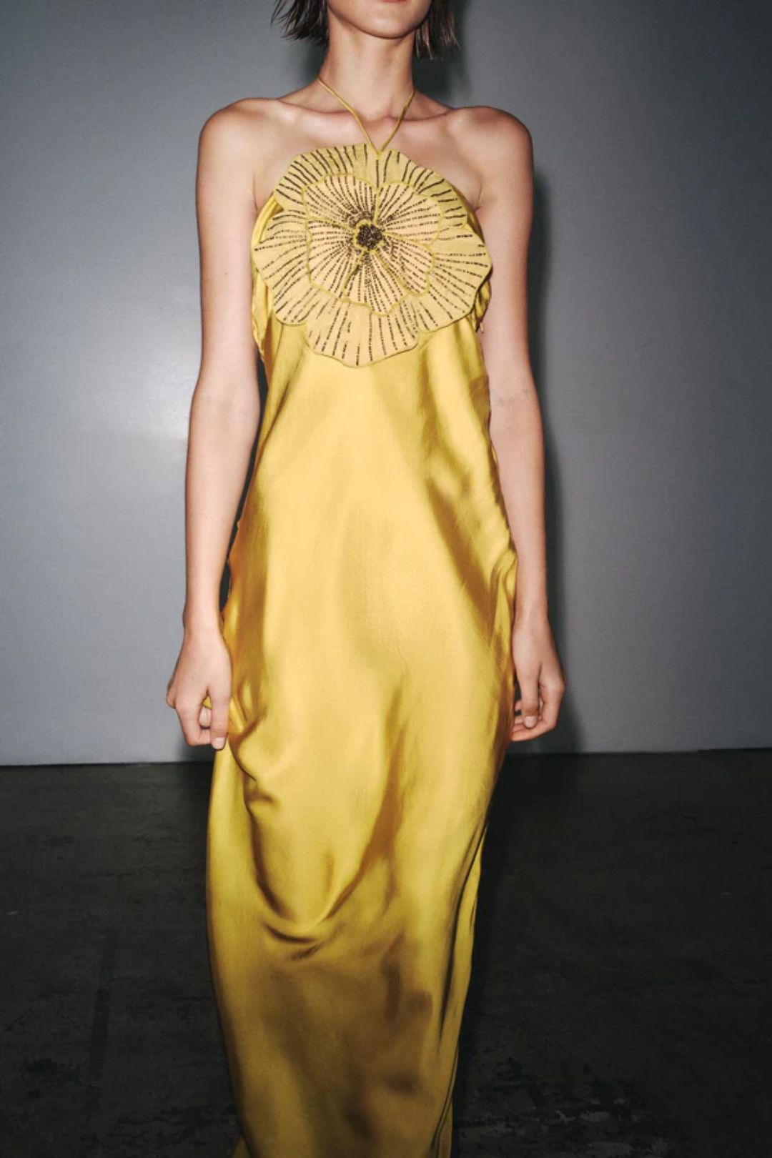 Amira – Bold flower detail – Maxi dress-15216001319285-Mirella Fiore