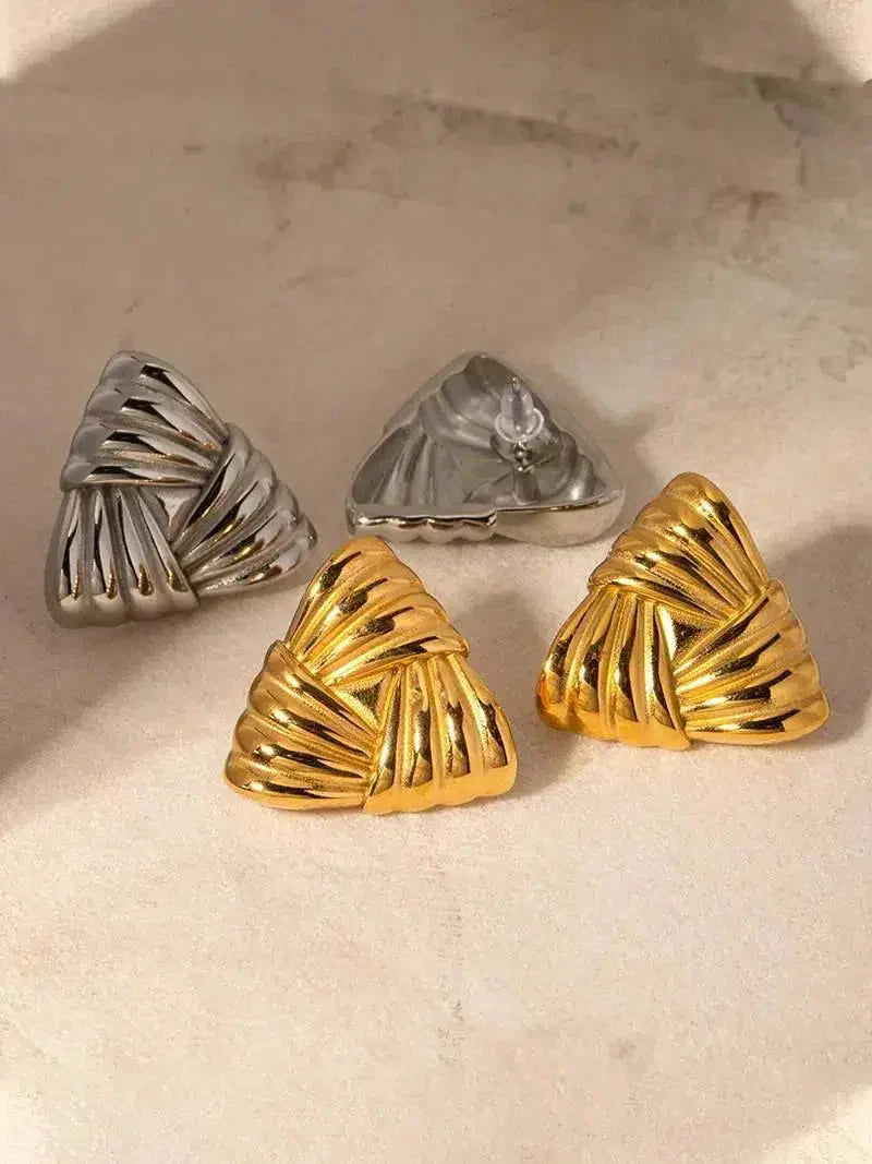 Bellina – Triangle design – Vintage earrings-15227778236789-Nancy & Mae Savannah