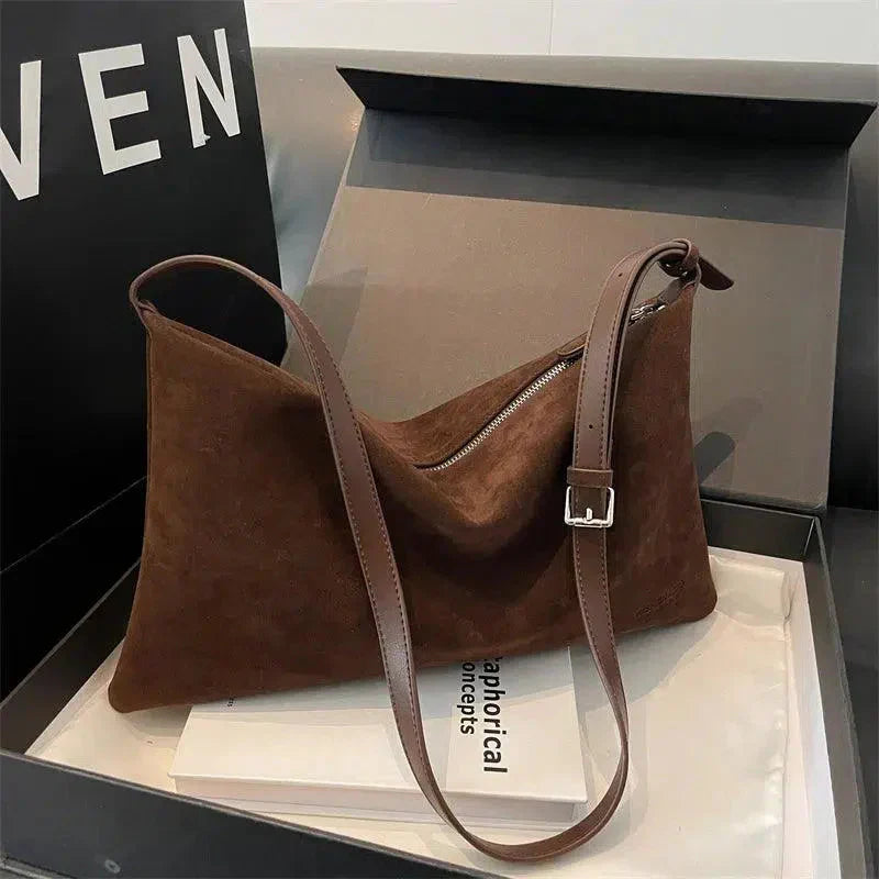Claudia – Classic refined design – Suede crossbody-15133571776885-Mirella Fiore
