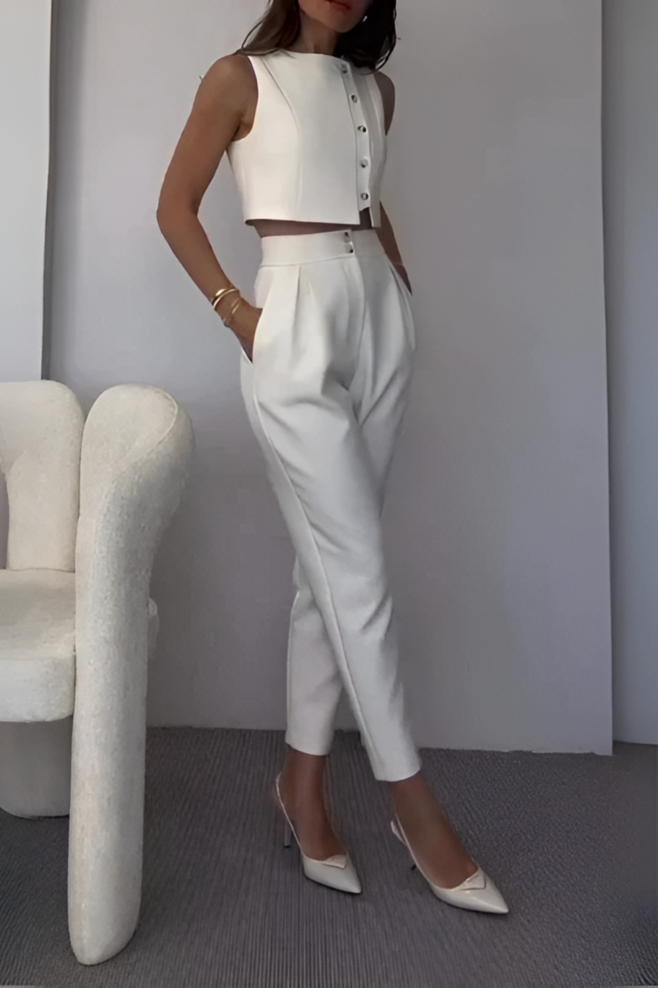 Émara – Tailored minimal – Cropped vest & tapered trousers set-15133851844981-Mirella Fiore