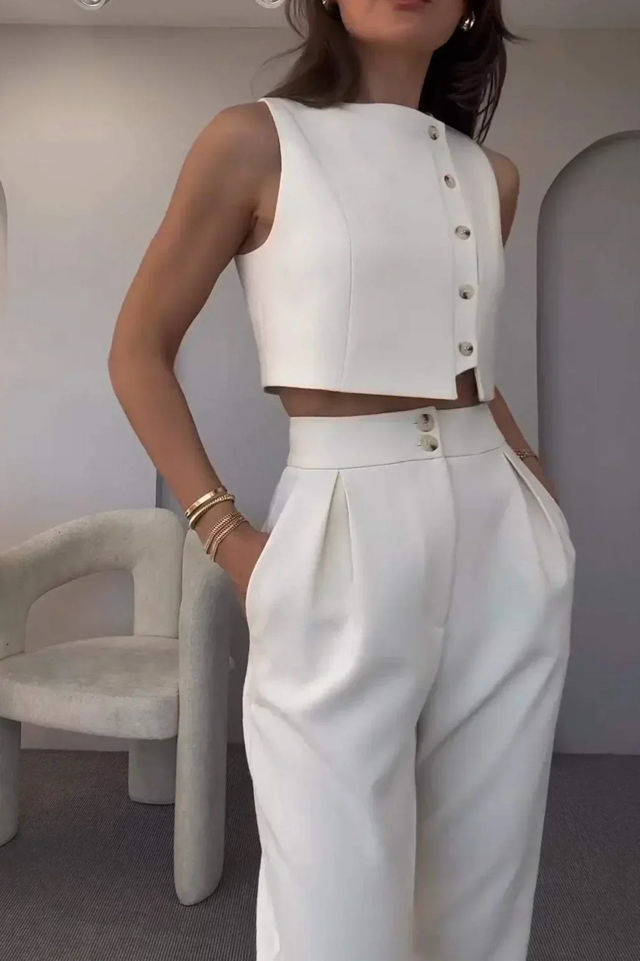 Émara – Tailored minimal – Cropped vest & tapered trousers set-15133851844981-Mirella Fiore