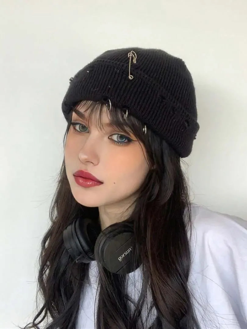 Evaris – Decorative pin – Beanie-15133550903669-Nancy & Mae Savannah