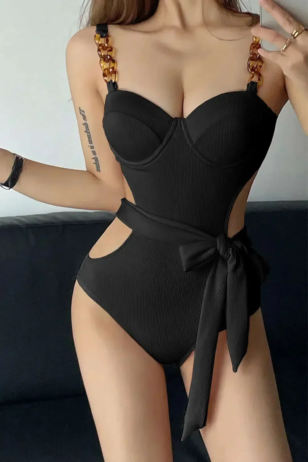 Fayelle – Flattering fit – Tummy-control one-piece-15133641998709-Mirella Fiore