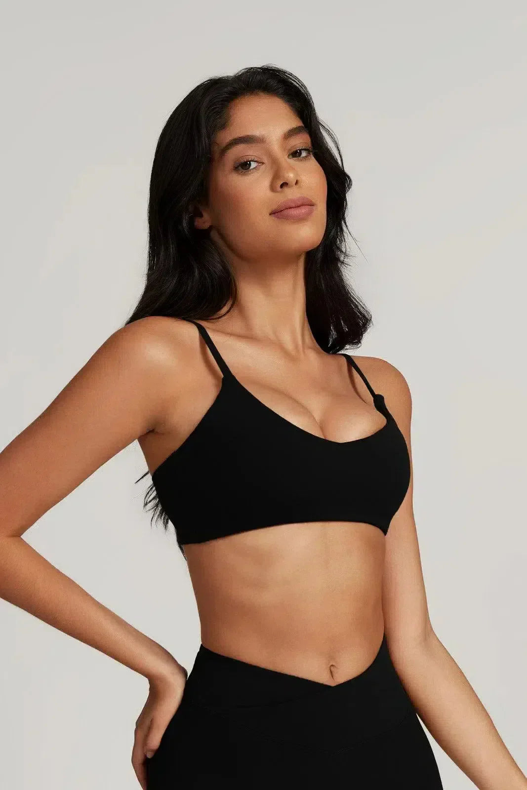 Idalia – V-waist design – Sports bra & shorts set-15133712089461-Mirella Fiore