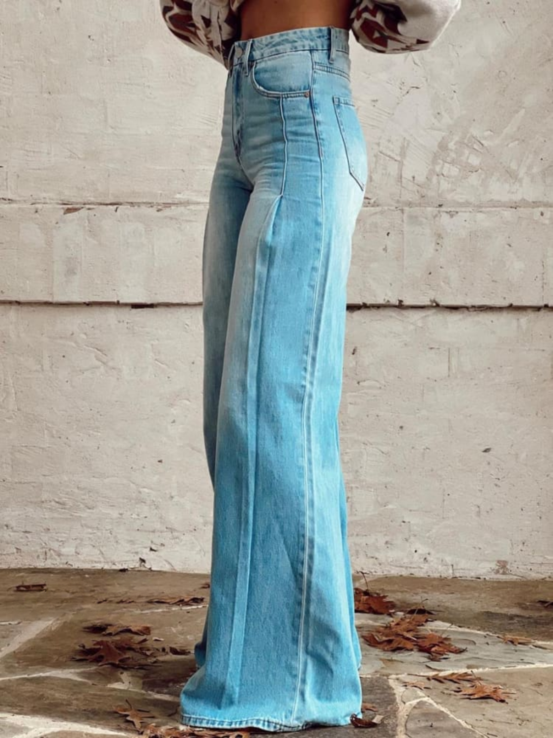 Layla - Classic Light-Wash Wide-Leg pants-15531073798517-Mirella Fiore