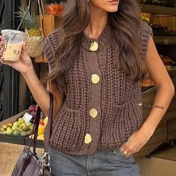 Leonelle – Button detailing – Sweater vest-15133677191541-Mirella Fiore