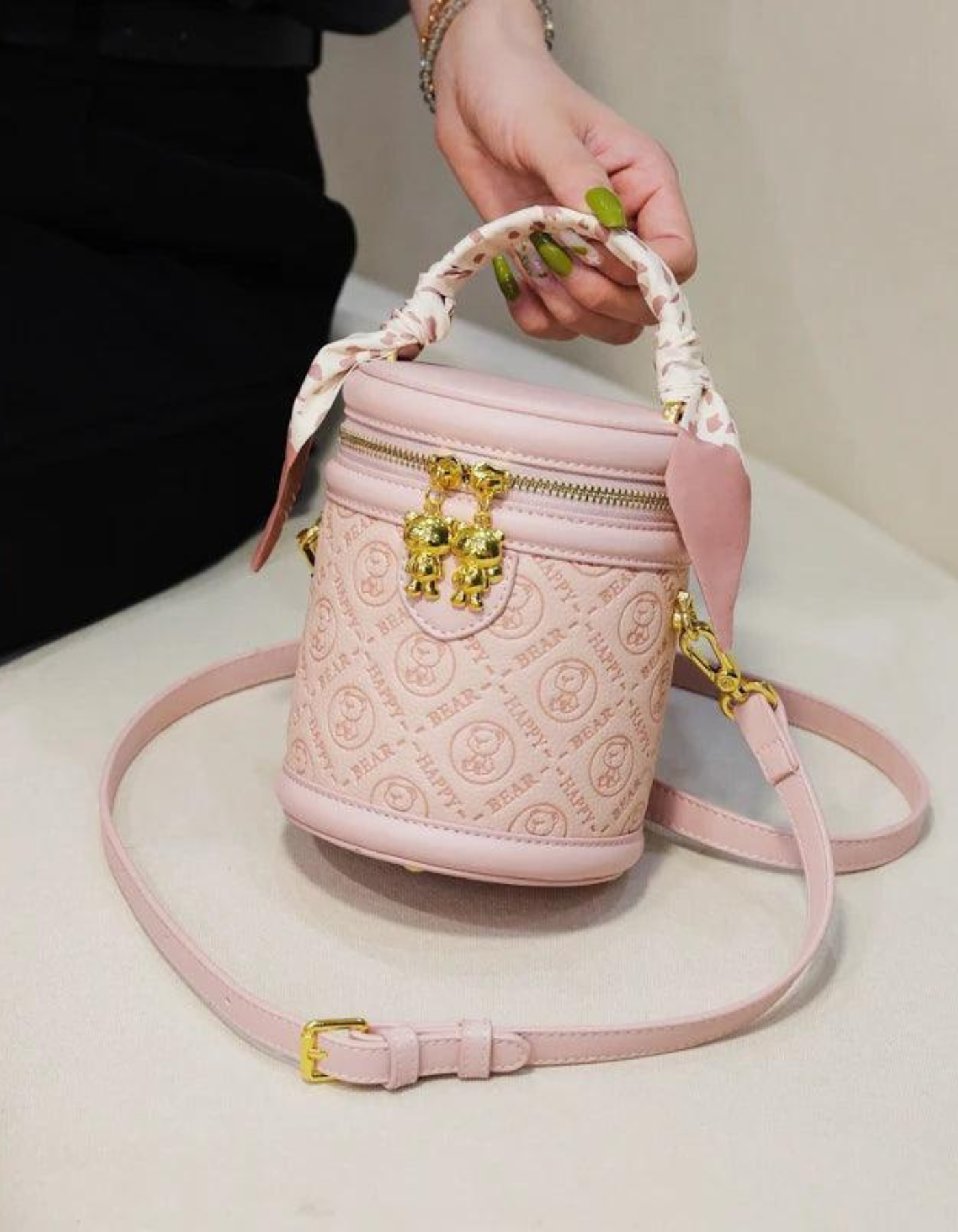 Lunetta – Gold teddy lock – Crossbody handbag-15209173909877-Mirella Fiore