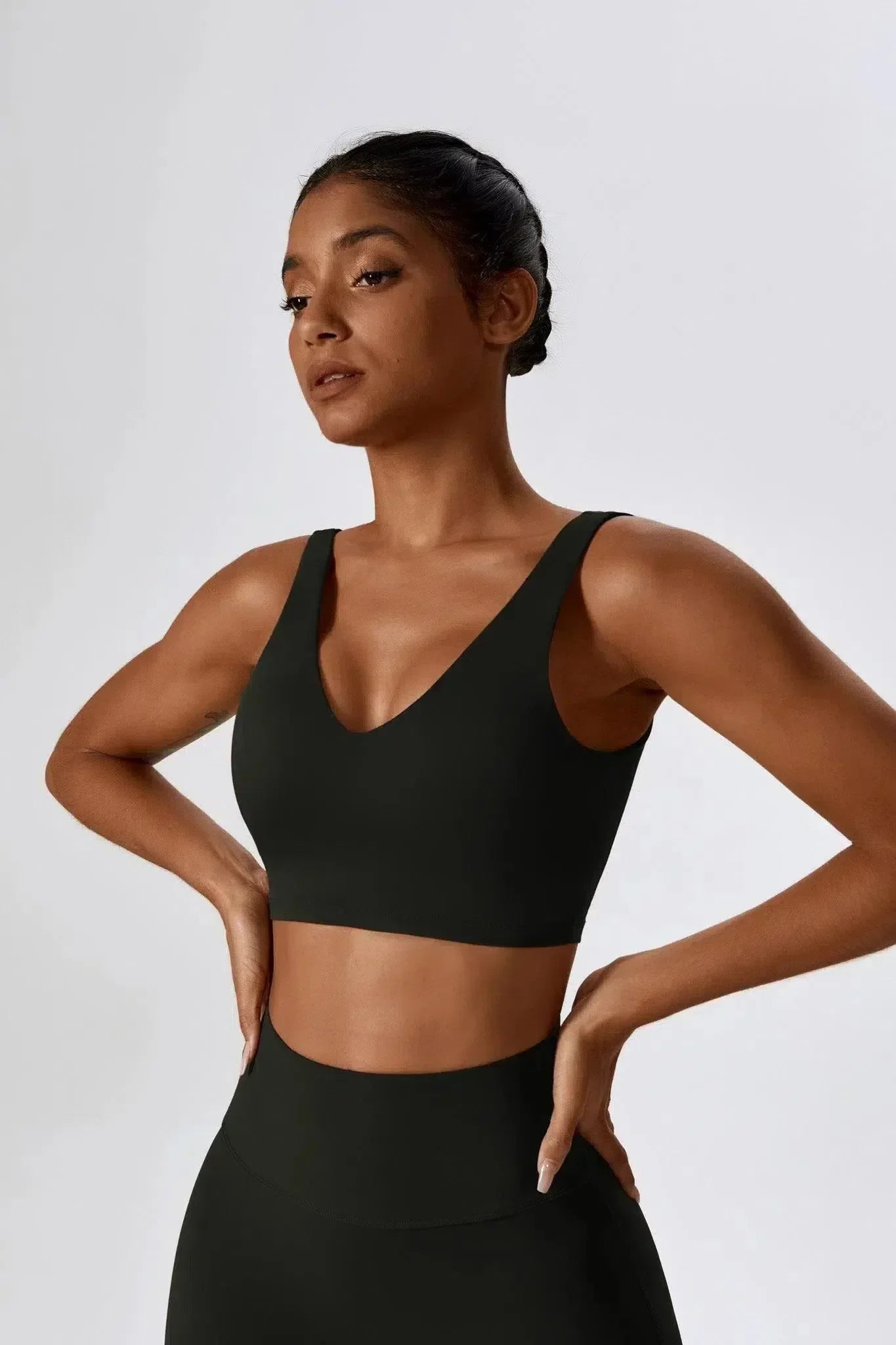 Mariuccia – Scoop neckline – Sports bra & flared leggings set-15133676372341-Mirella Fiore