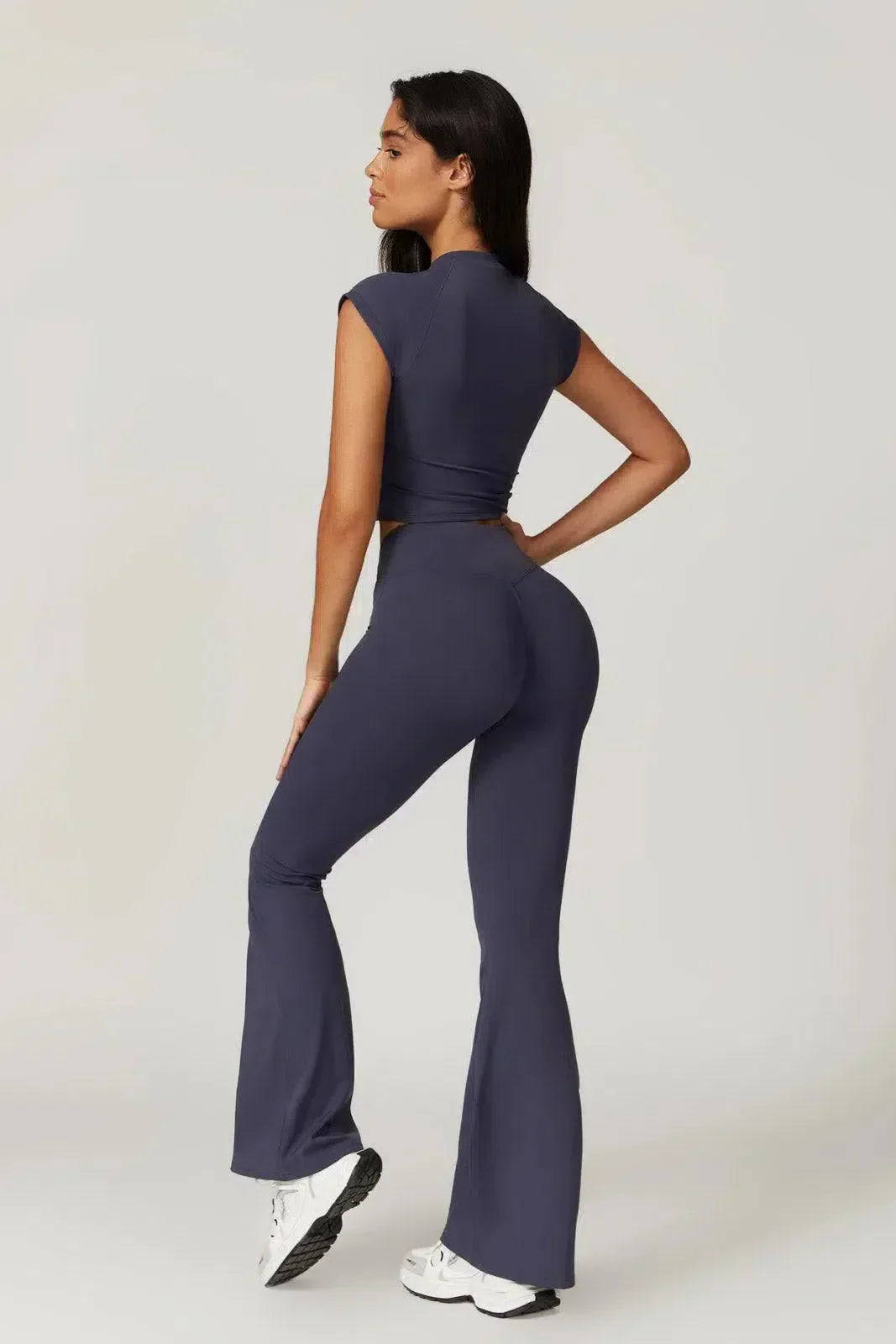 Mila – High-waisted fit – Gym-ready flared leggings-15134058381685-Mirella Fiore