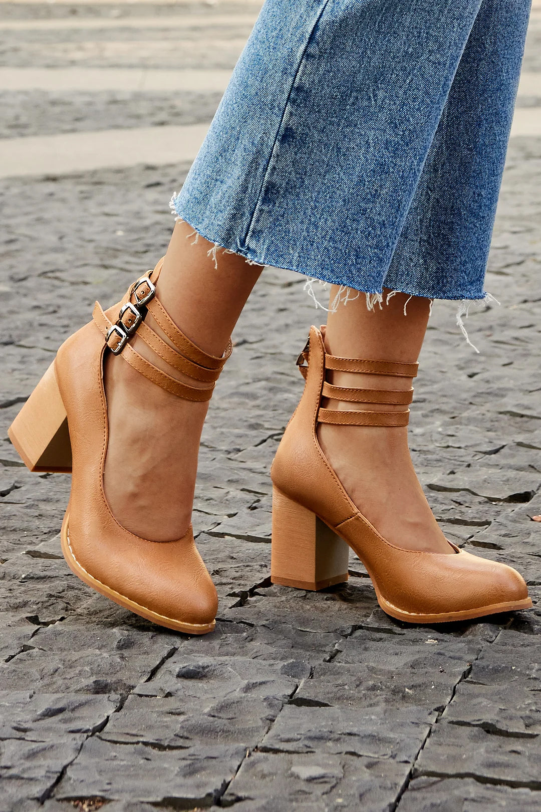 Narella - Elegant mid-heel square toe sandals-15530390258037-Mirella Fiore