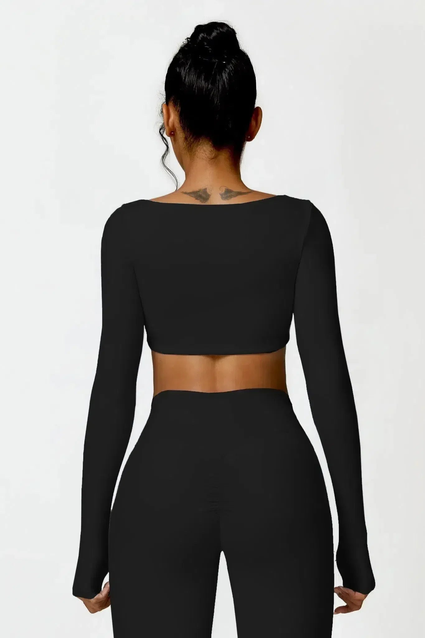 Niamh – U-neckline – Long-sleeve fitness crop top-15134027088245-Mirella Fiore