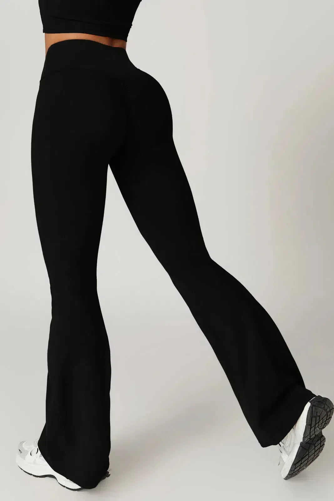 Palmira – U-neckline – Sports bra & flared leggings set-15133671457141-Mirella Fiore
