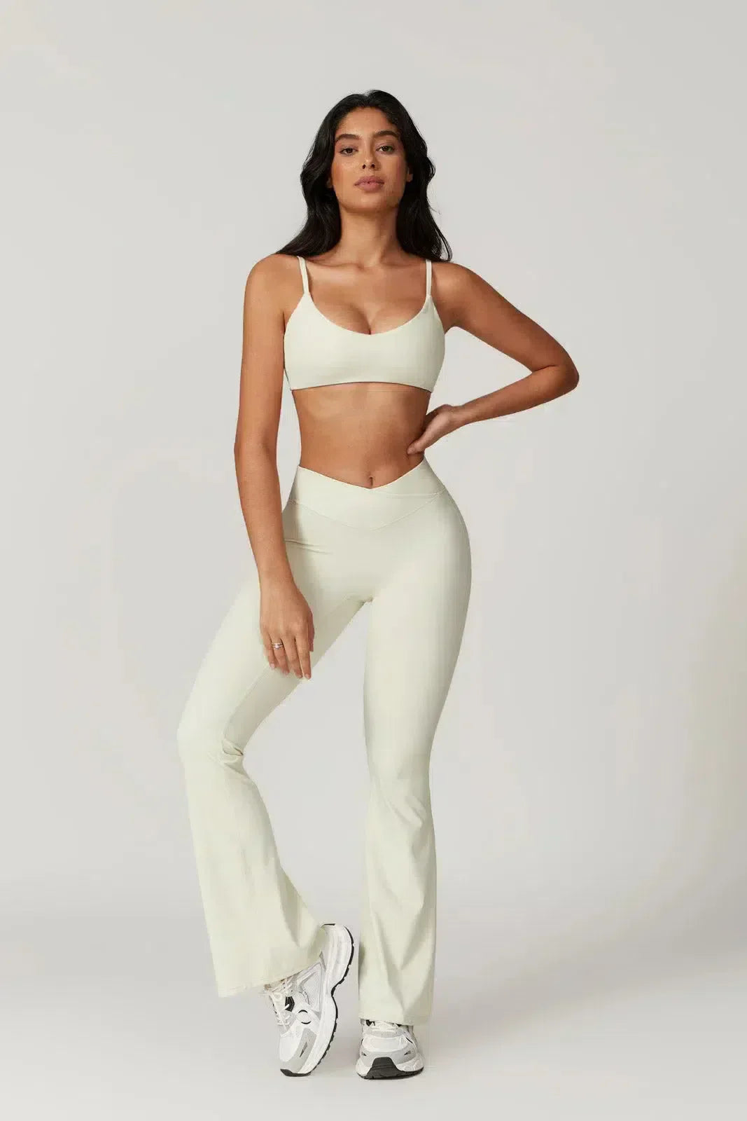Palmira – U-neckline – Sports bra & flared leggings set-15133671457141-Mirella Fiore